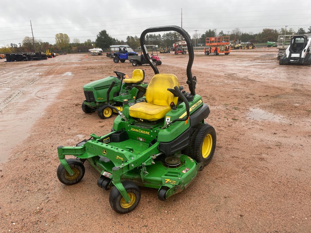 John Deere Z Trak Pro Zero Turn Lawn Mower