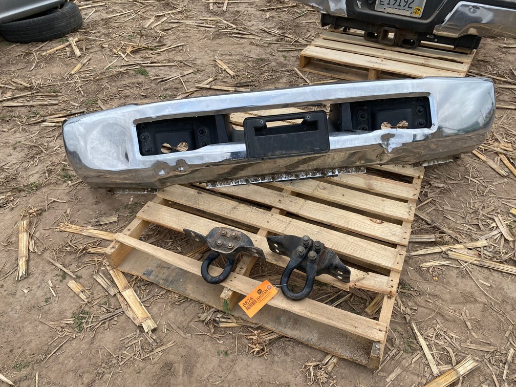 2019 Ford F-350 Front Bumper With Hooks
