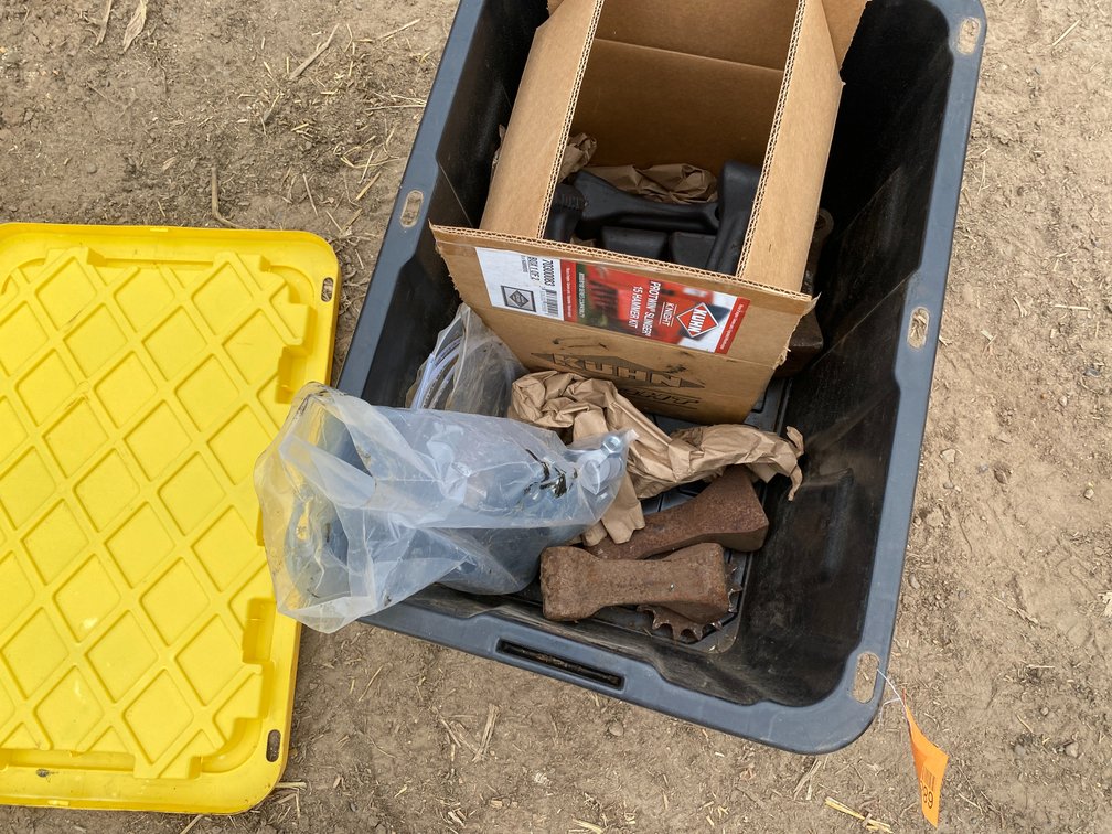 Kuhn Knight 8132 Parts Bin