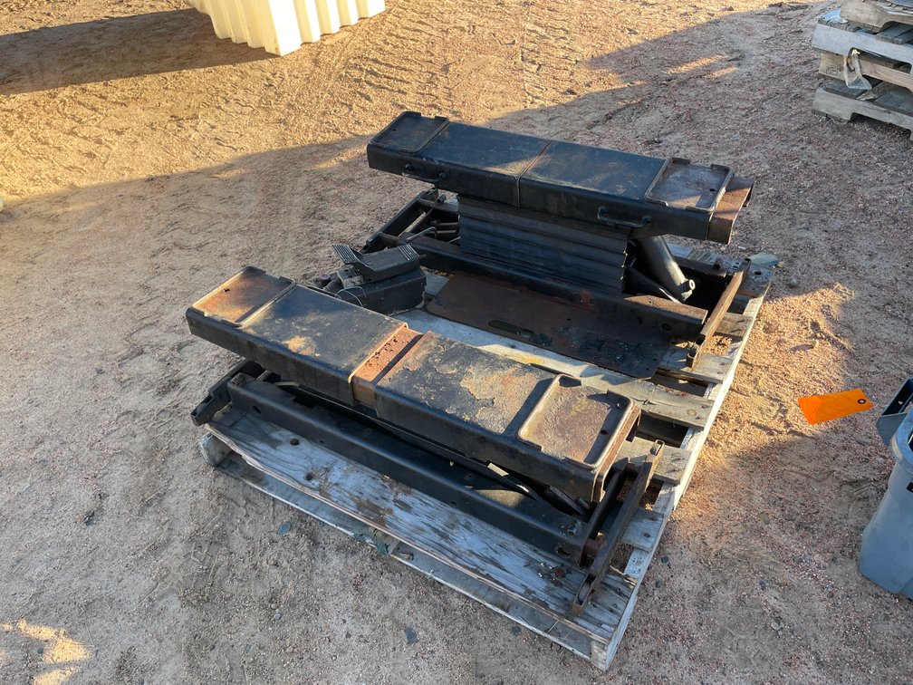 Rotay Auto Scissor Lift