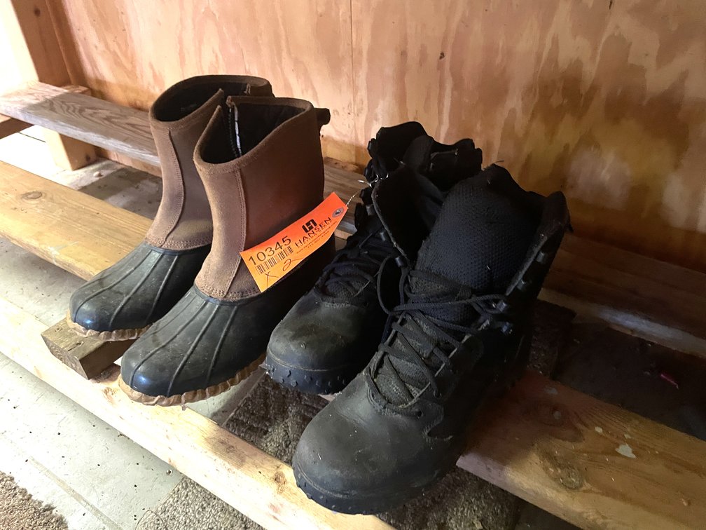 (2) Pairs of Insulated Boots