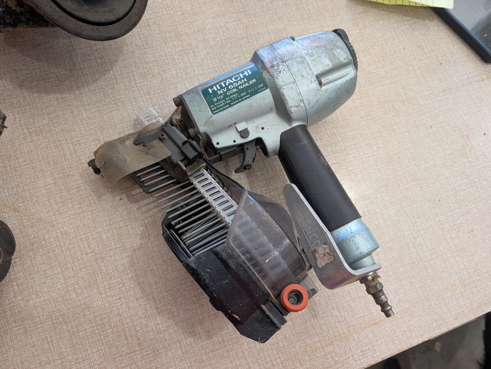 Hitachi Nailer