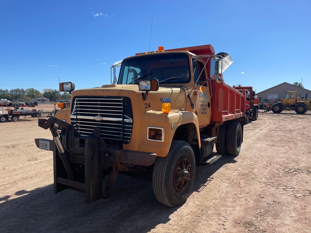 1993 Ford L800 Plow Truck (Has WI Title)