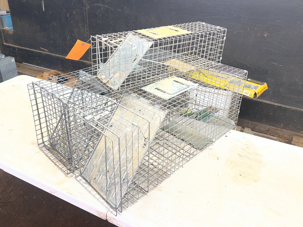 (3) Live Traps