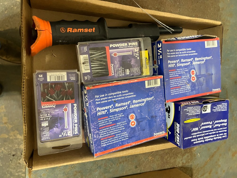 Ramset Concrete Nailer with Nails and Charges