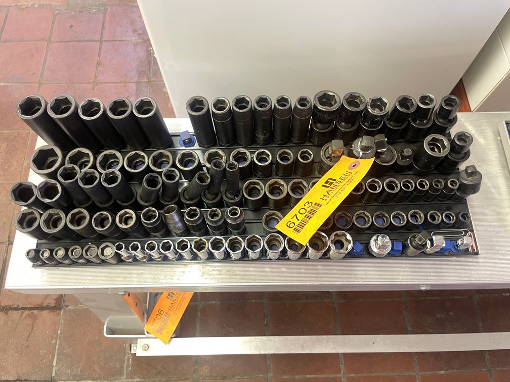 Large Quantity of Metric Sockets and Impact Sockets