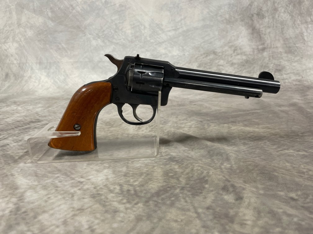 H&R 949 Revolver (Neenah, WI)