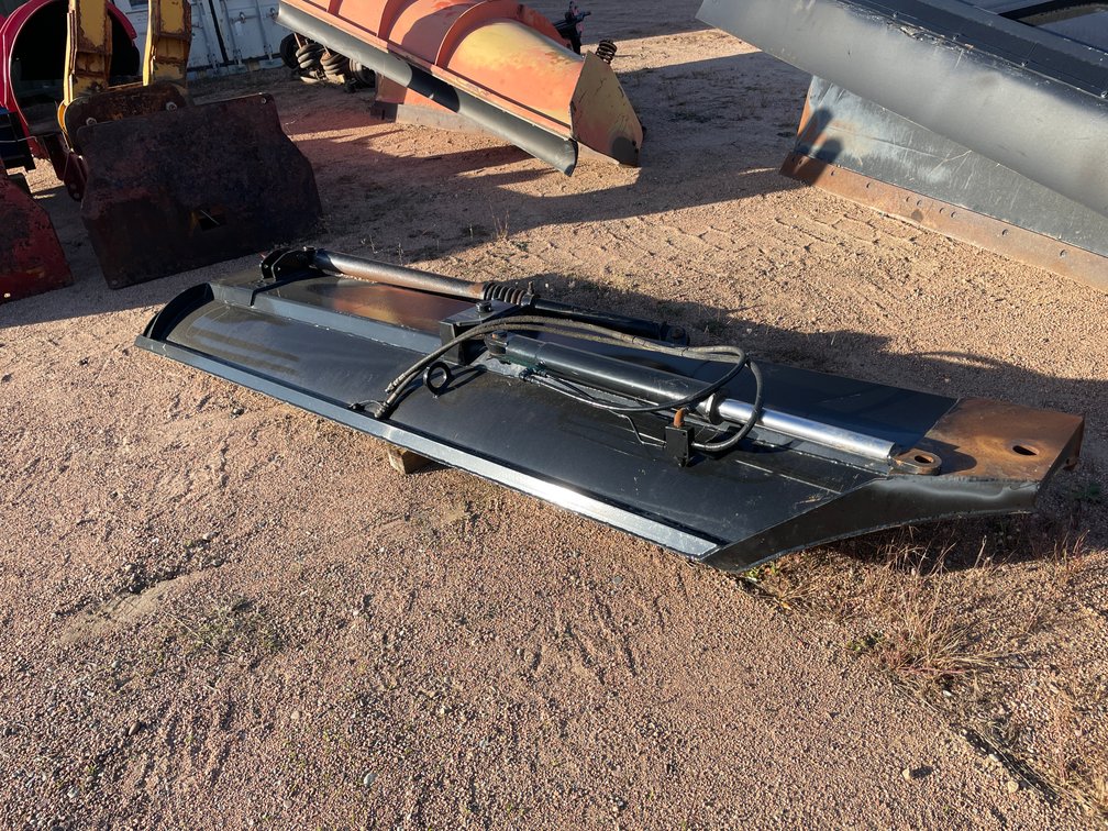 11" Heavy Trucking Plow with Cylinders
