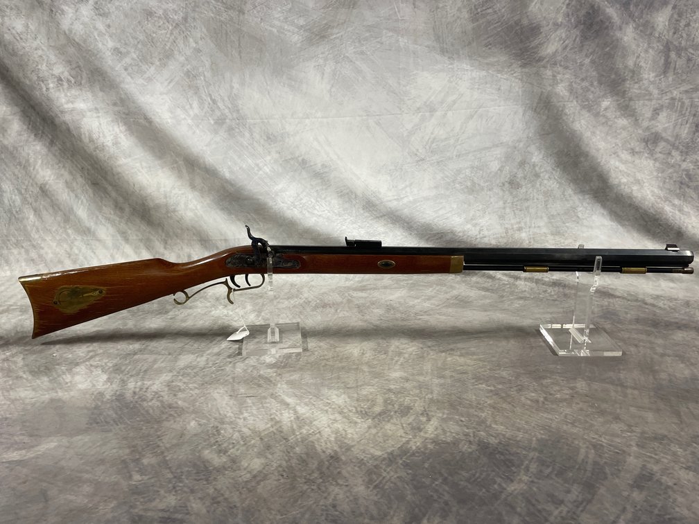 Connecticut Valley Hawkens Black Powder Rifle (Neenah, WI)