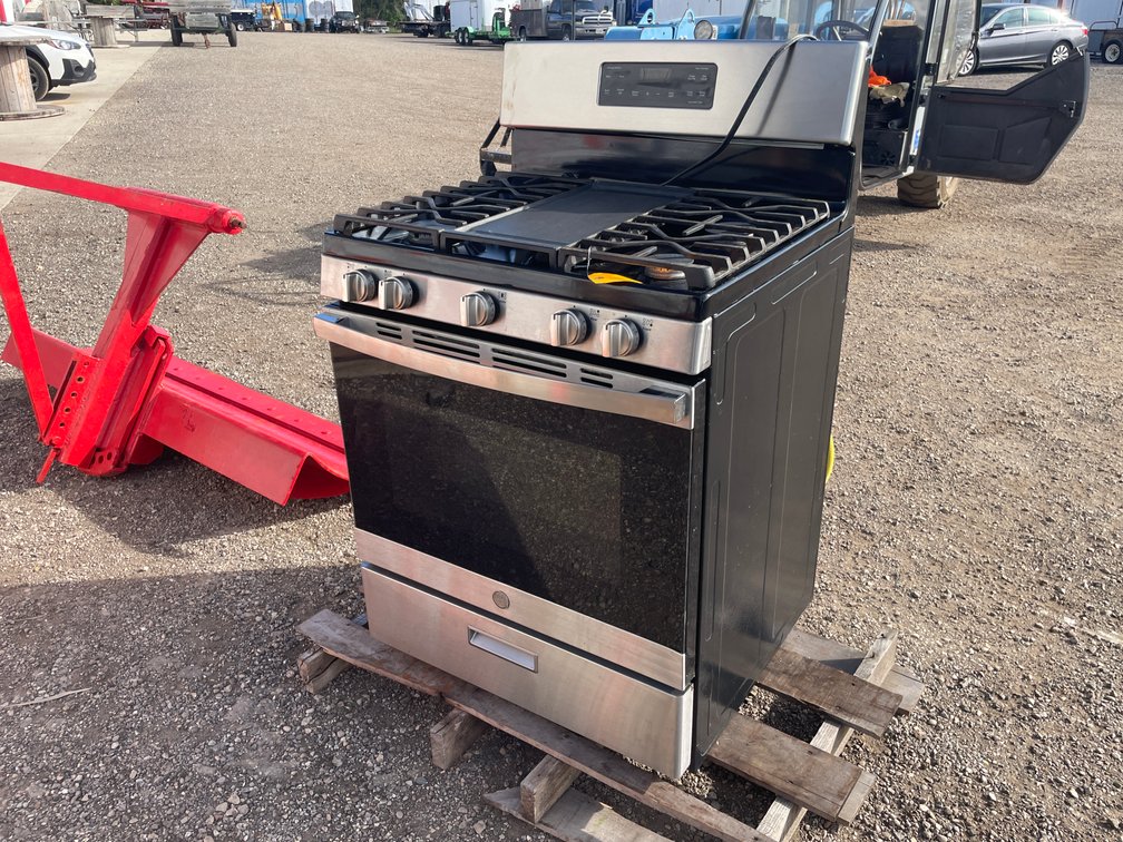 GE Gas Stove