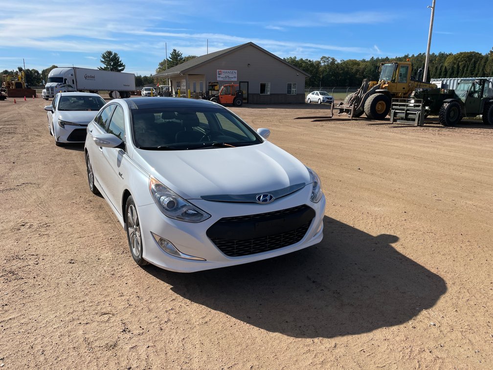 2015 Hyundai Sonata Hybrid Blue Drive (Has WI Title)