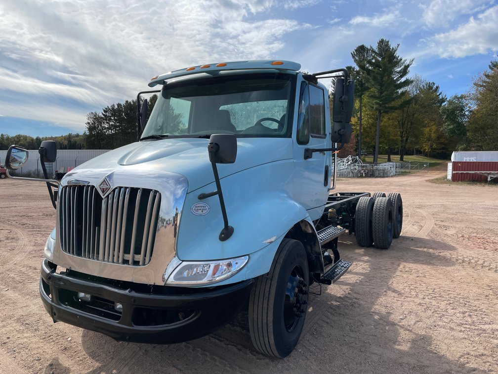 2009 International Cab and Chassis (Has WI Title)