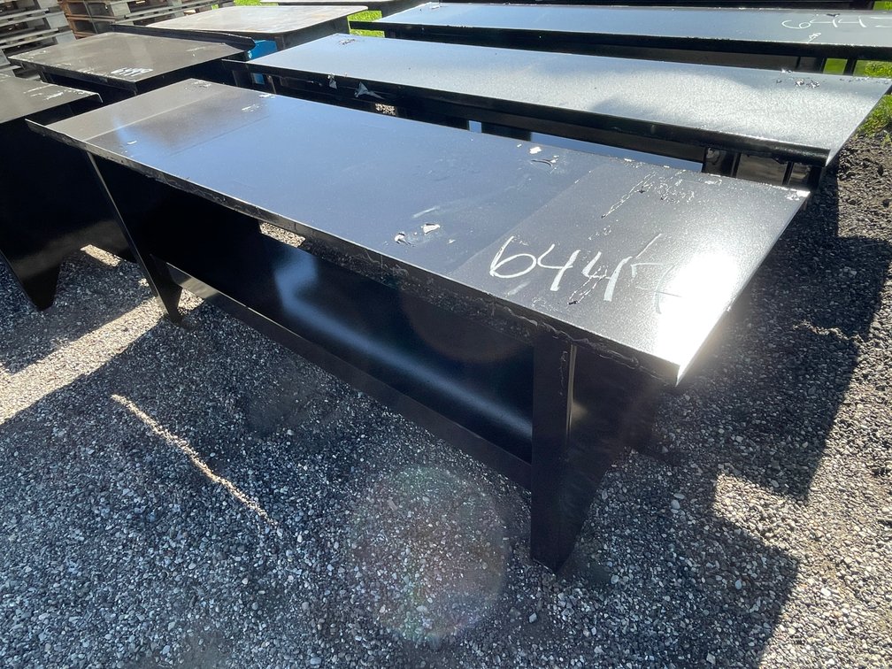 90" Work Bench