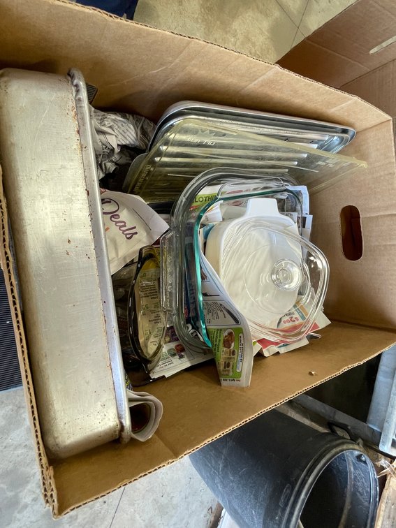 Assorted Cookware
