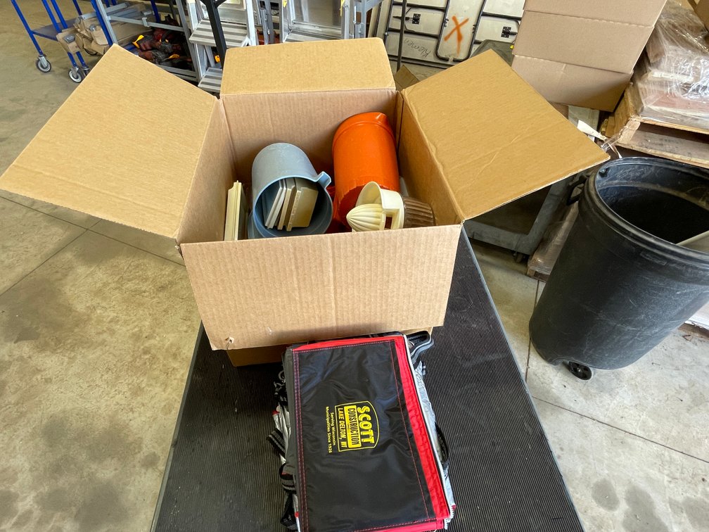 Assorted Tupperware