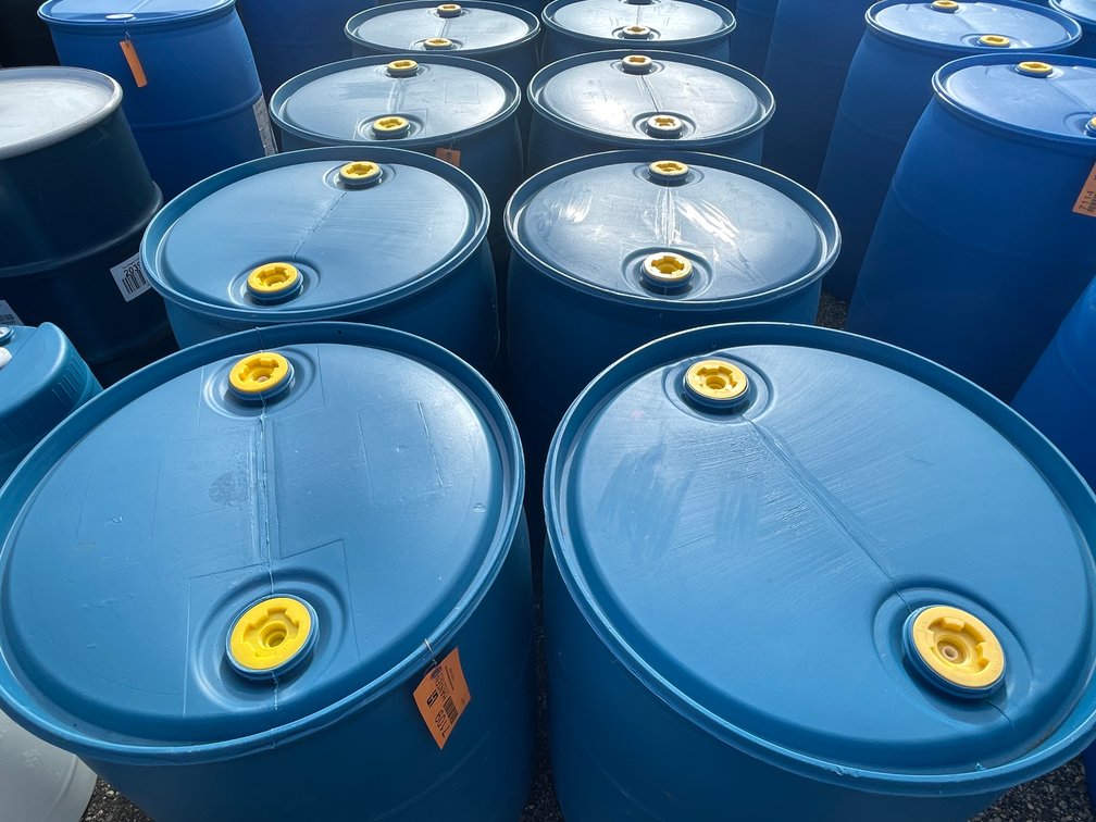 (4) 55 Gallon Plastic Drums