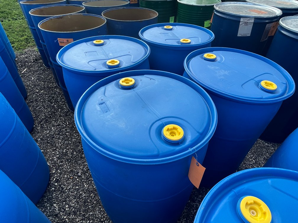 (4) 55 Gallon Plastic Drums