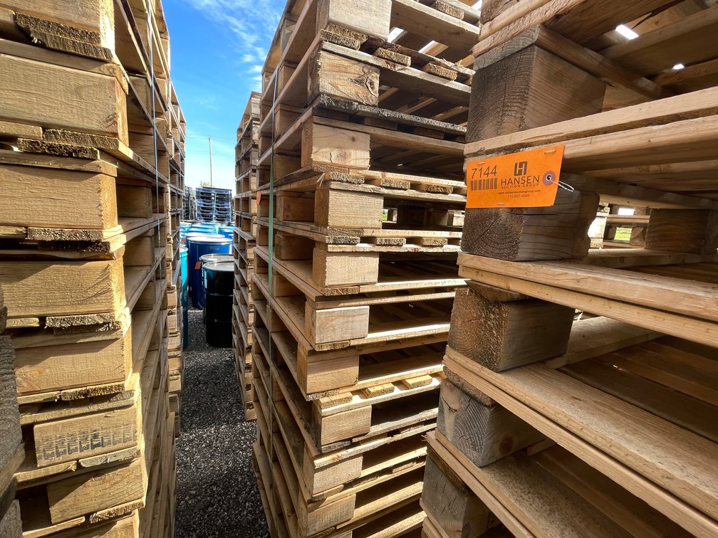 (15) Wooden Pallets