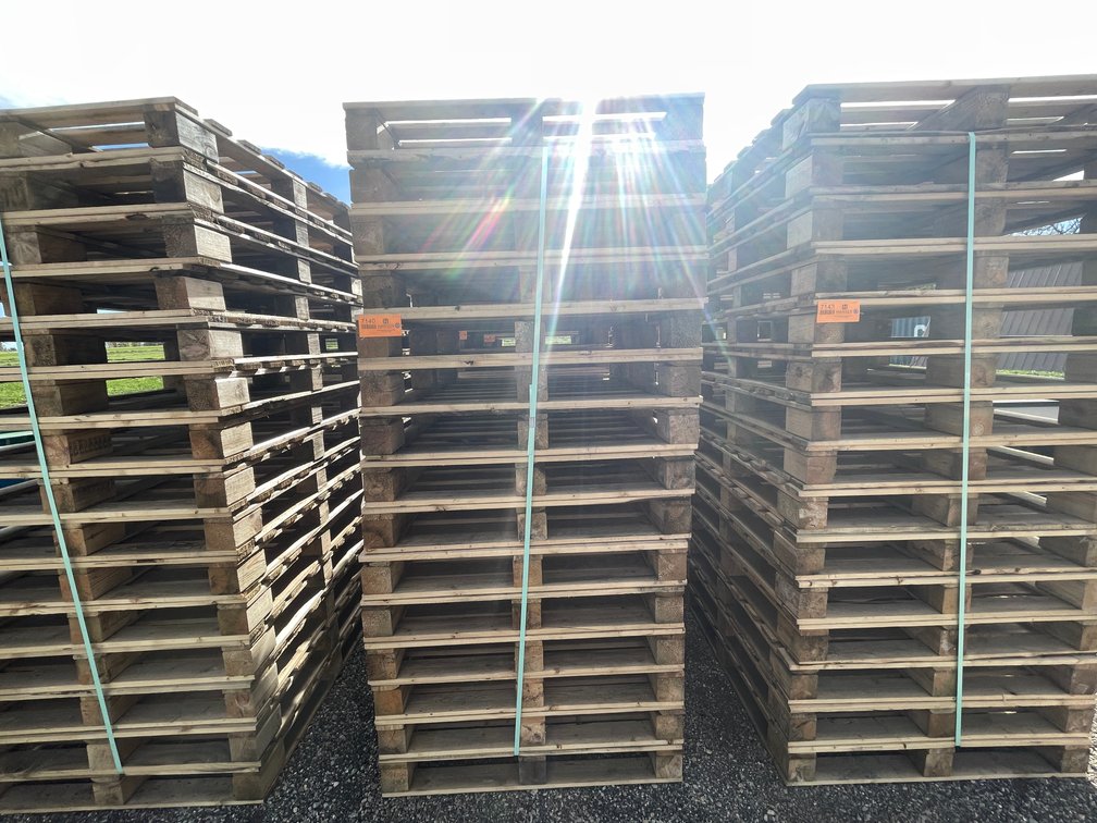 (15) Wooden Pallets