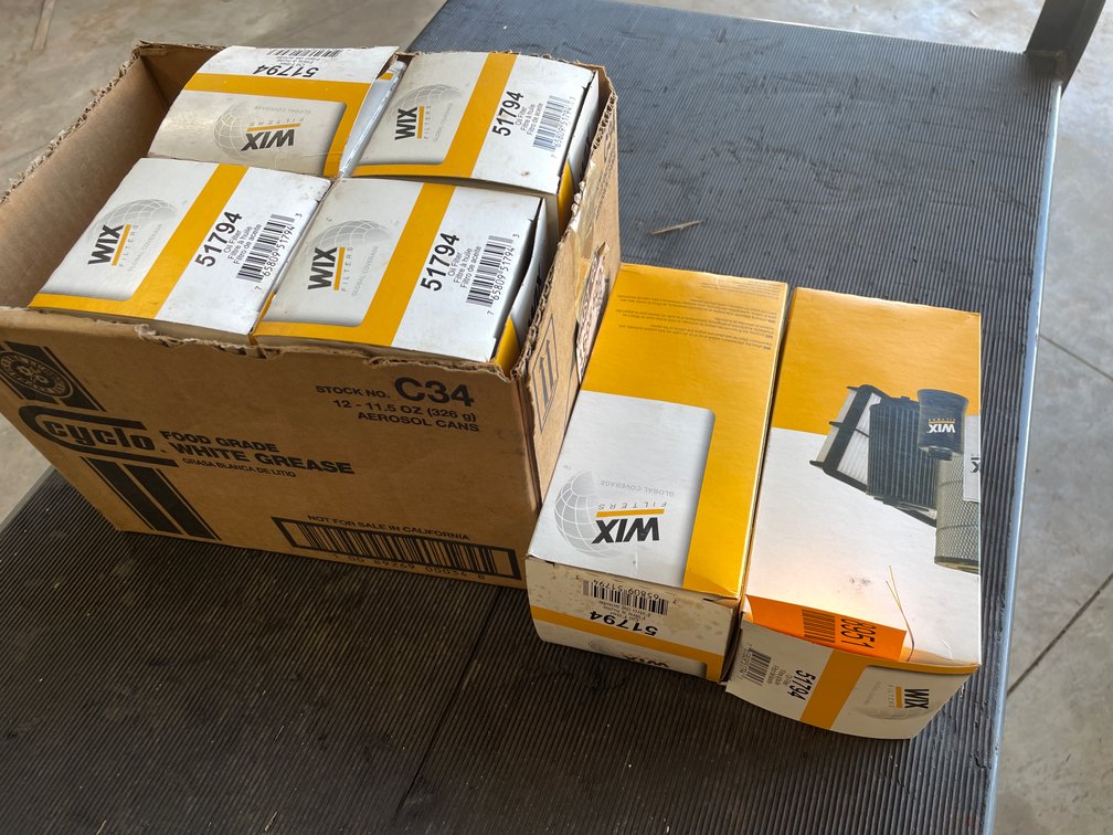 (6) Wix Oil Filters