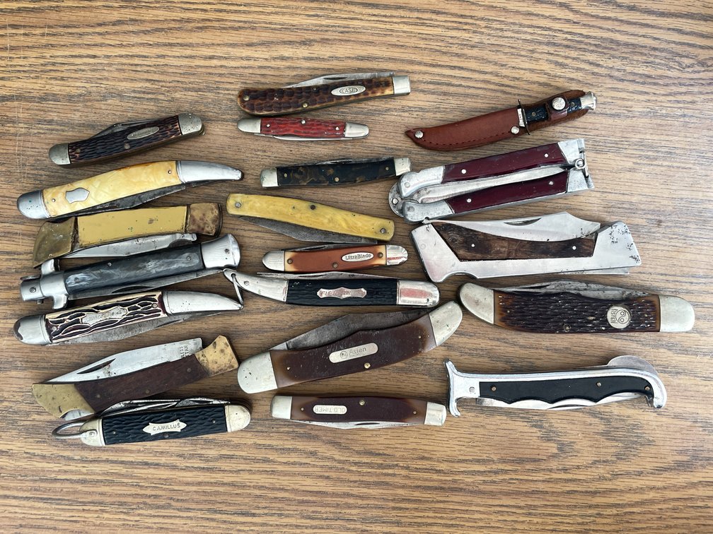 Box of Knives (Neenah, WI)