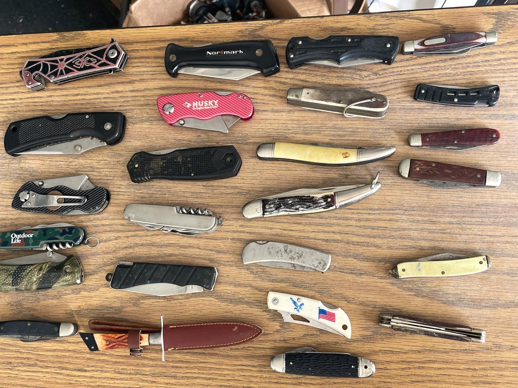 Box of Knives (Neenah, WI)