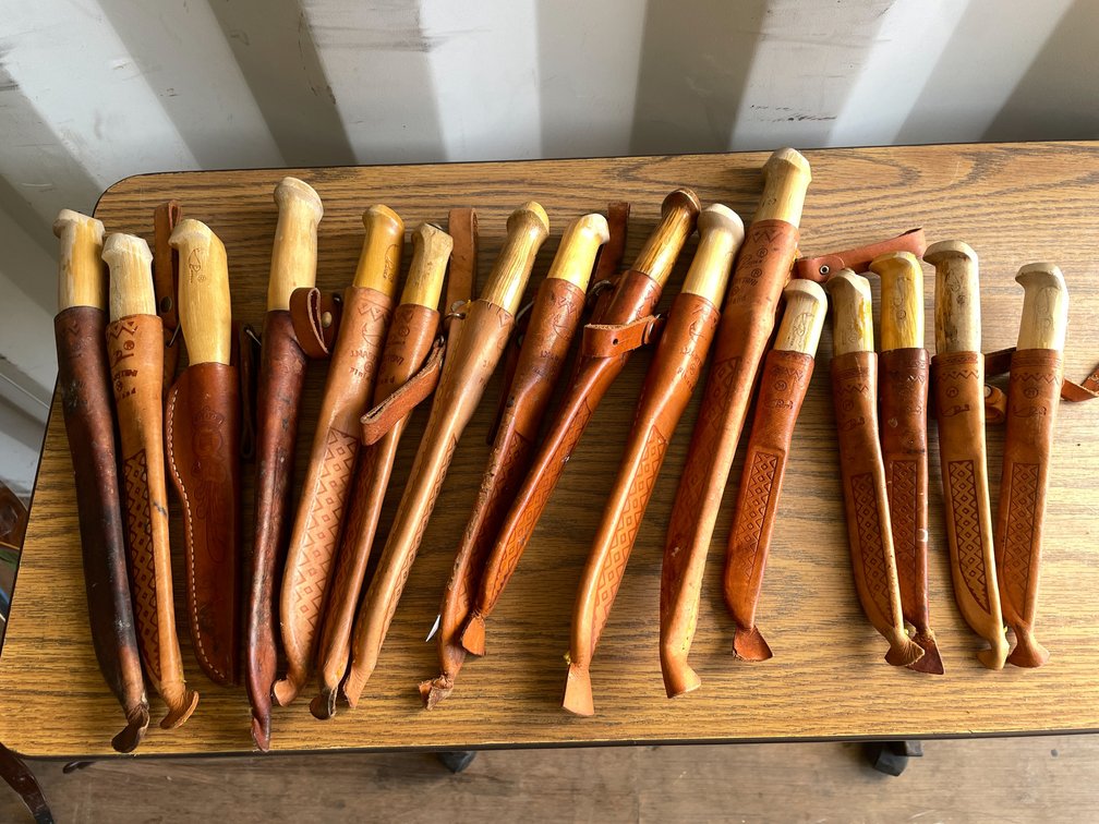 (16) Fillet Knives (Neenah, WI)