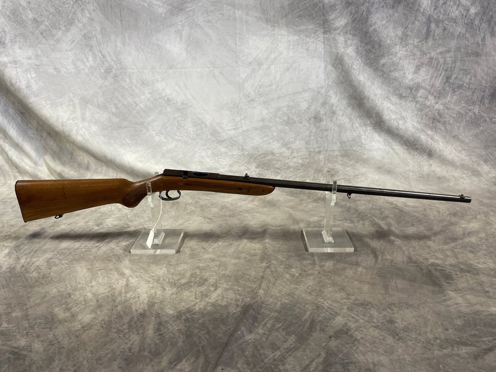 Oskar Rifle (Neenah, WI)