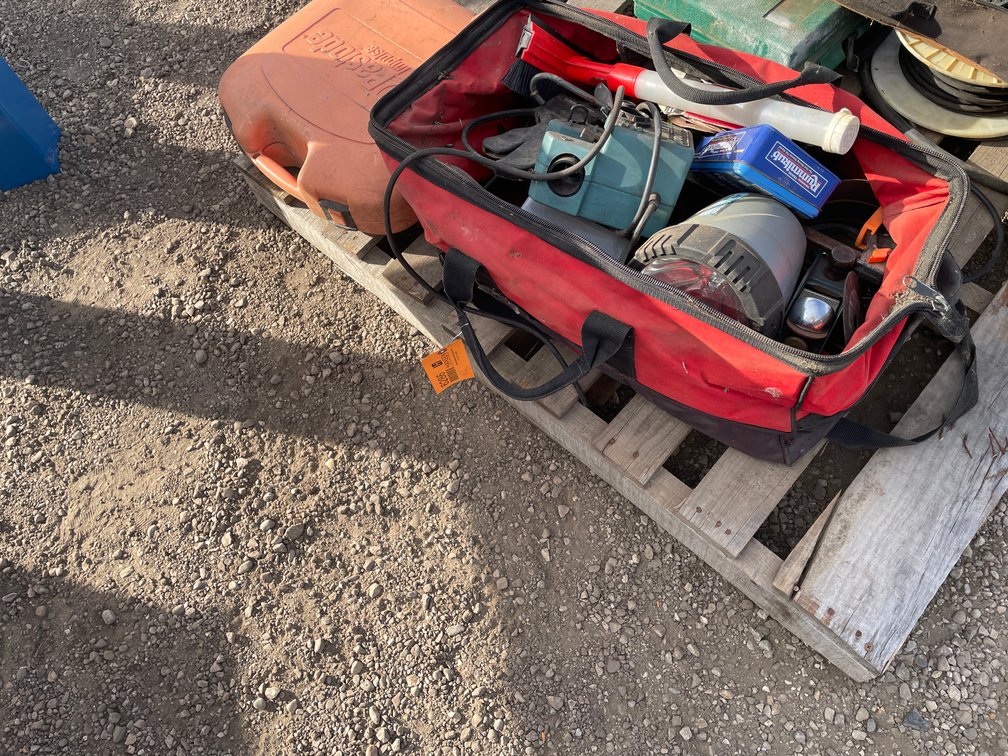 Milwaukee Bag of Cement Finishing Tools