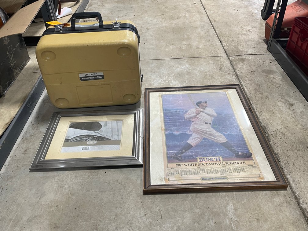 (2) Picture Frames and Transit