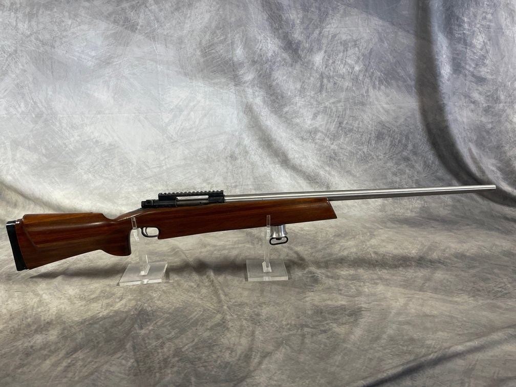 Winchester Model 70 Rifle (Neenah, WI)