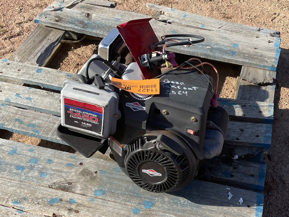 Briggs and Stratton 1450 Engine