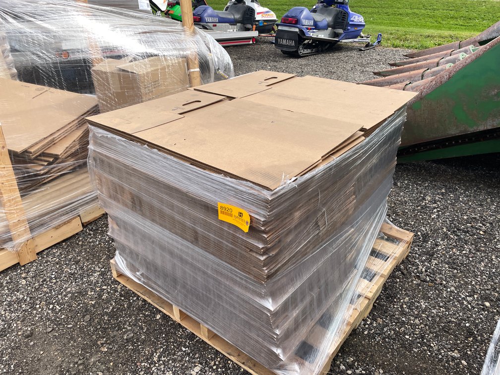 Pallet of New Cardboard Boxes