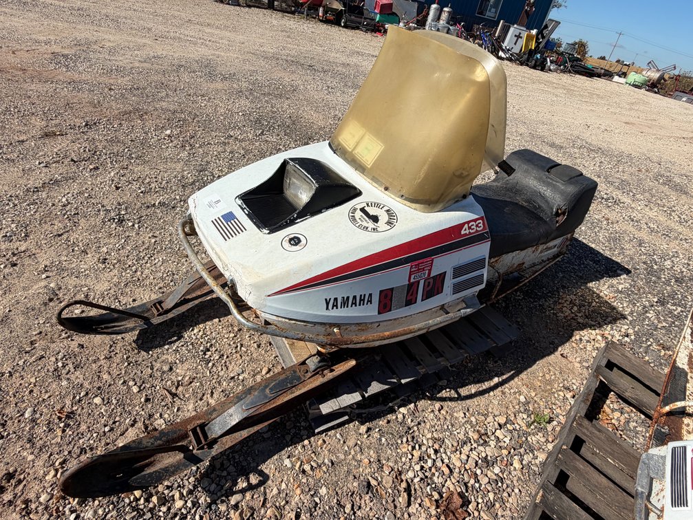 Yamaha 433 Snowmobile
