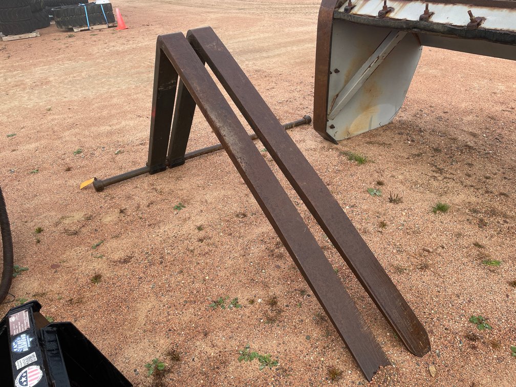 Pallet Forks on Bar