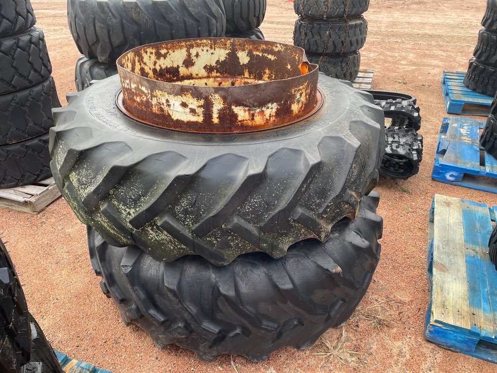 Loader/Tractor Tires with Rims