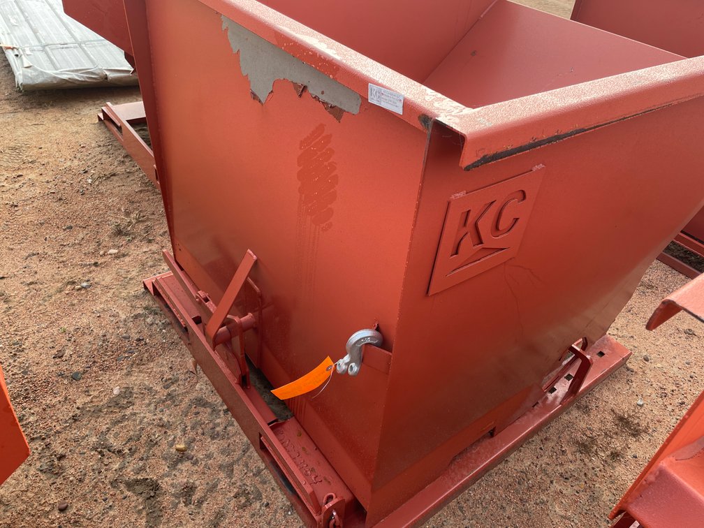 New KC 2.0 Cubic Yard Self Dumping Hopper with Fork Pockets