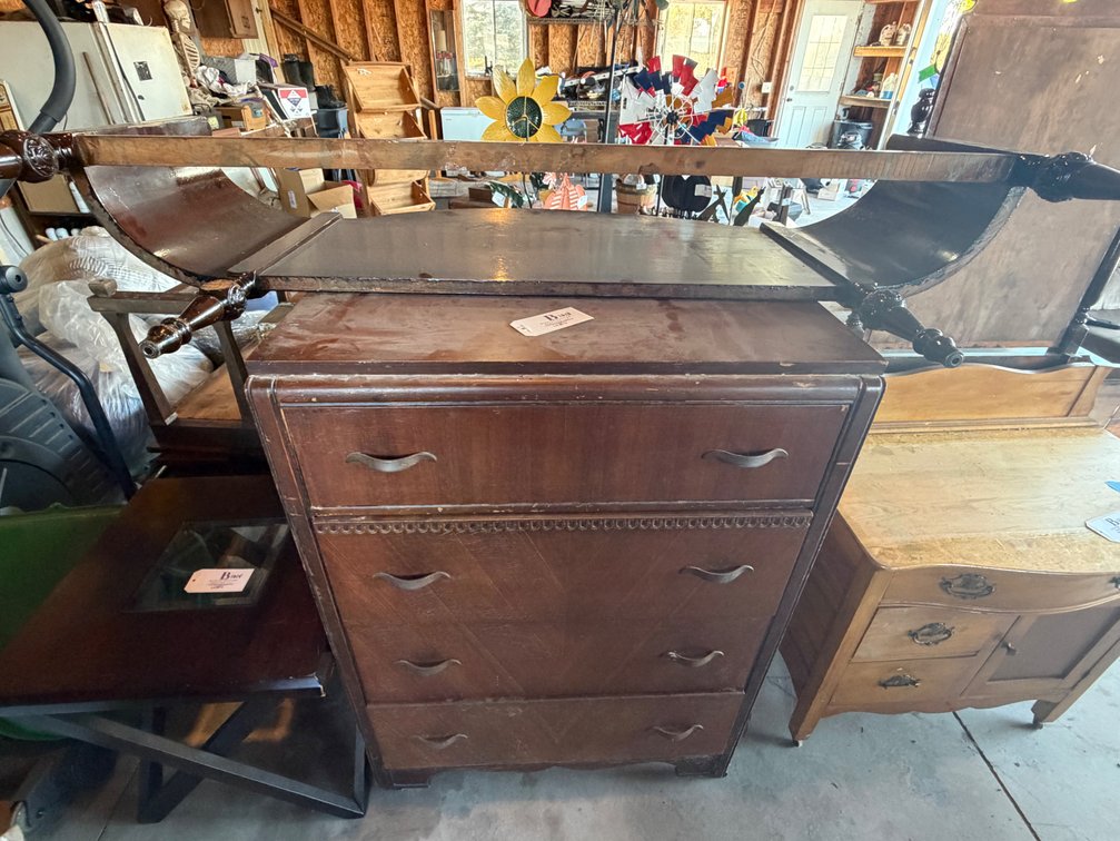 Vintage Chest of Drawers