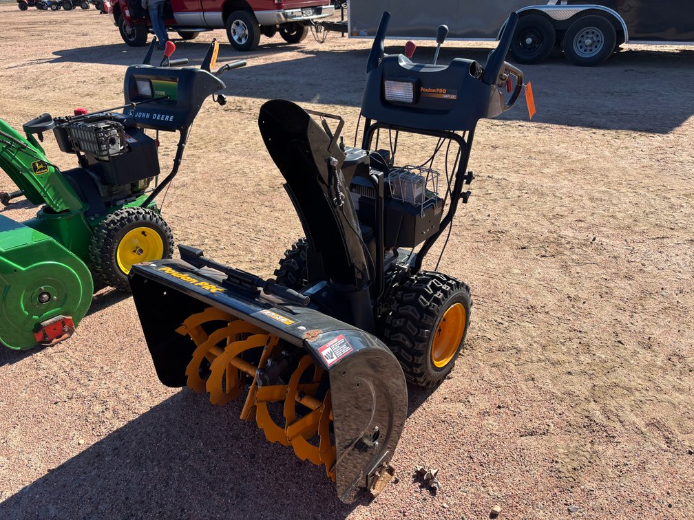 Poulan Pro 30" Snow Blower