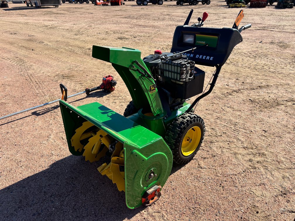 John Deere 1128DE Snow Blower
