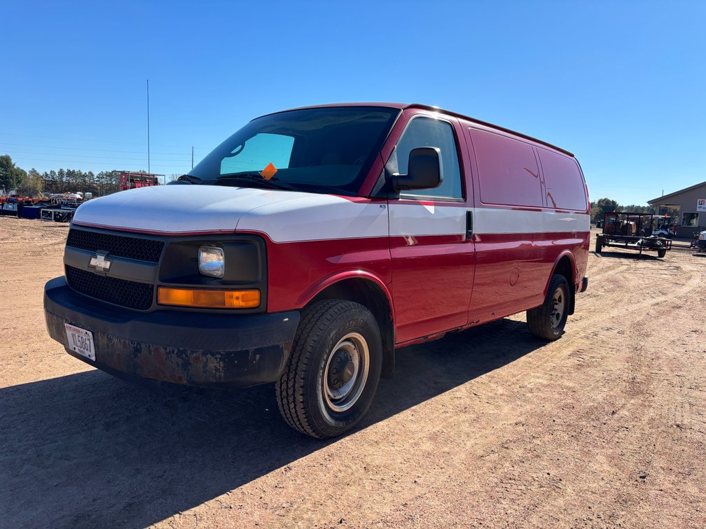 2007 Chevy Van (Has WI Title)