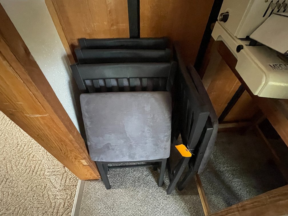 (4) Folding Chairs