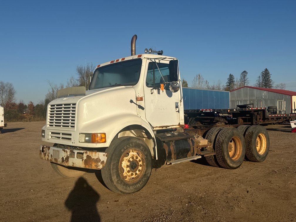 1996 International 8100 6X4 Day Cab Semi Truck (Has WI Title)
