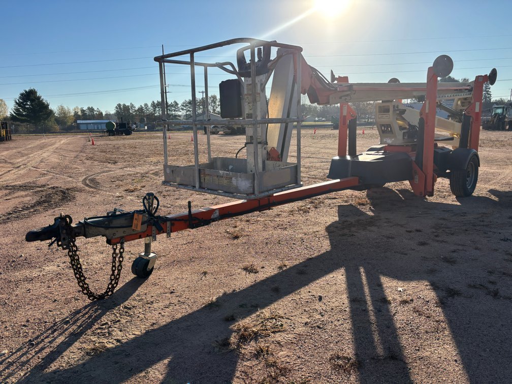 2017 JLG T500J Towable Basket Lift