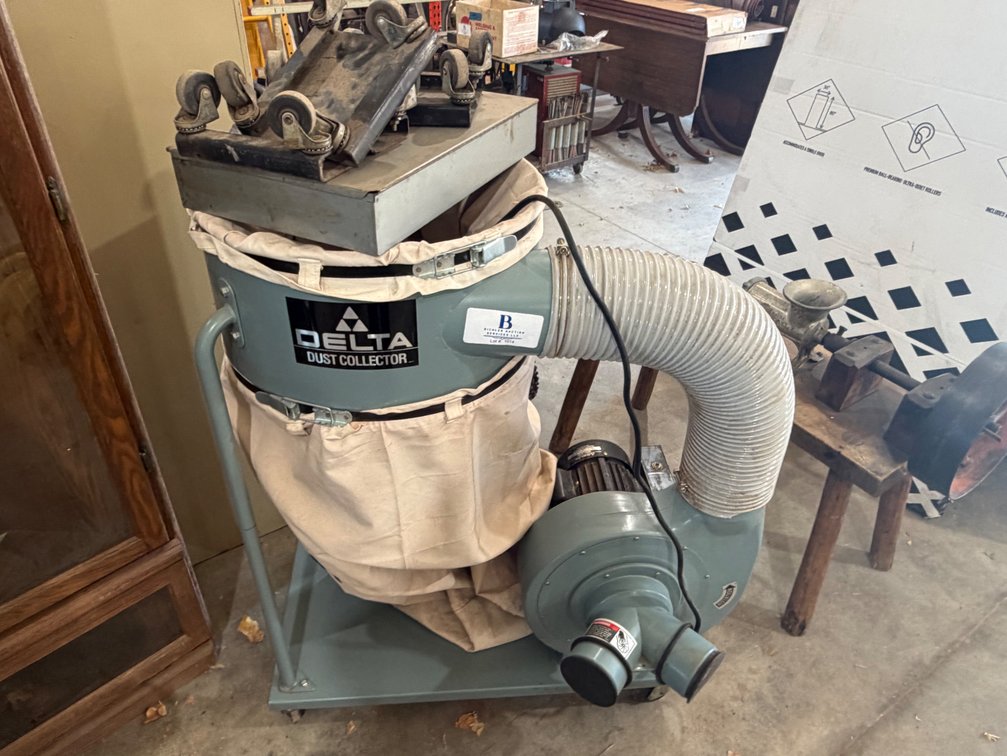 Delta Dust Collector