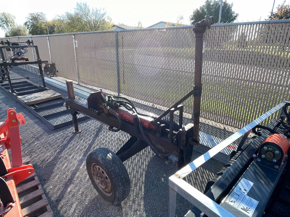 PTO Driven Log Splitter (010)