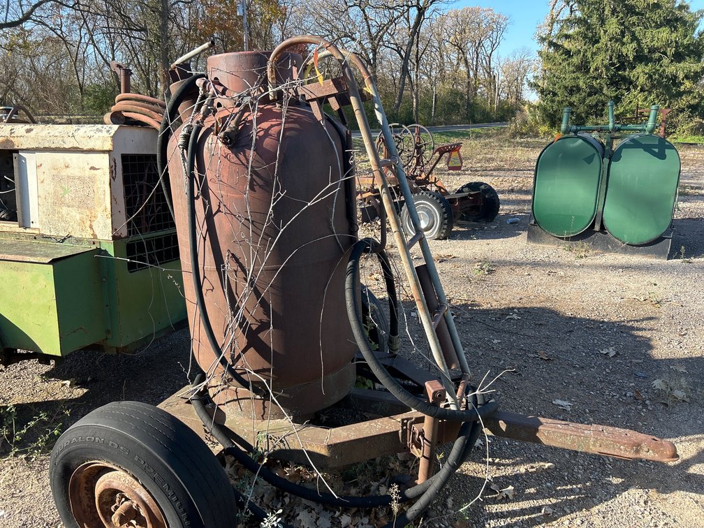 (1) PST Trailer Mounted Sandblast Pressure Pot