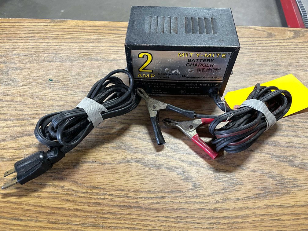 Mity-Mite Battery Charger (CW)