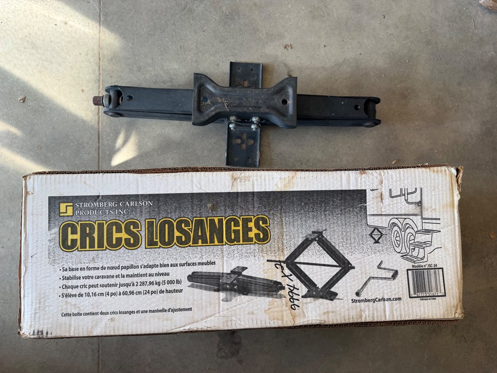 Scissor Jack RV Leveling Kit