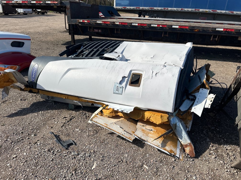 (1) Carrier 7500 X4 Transport Refrigeration Unit Housing